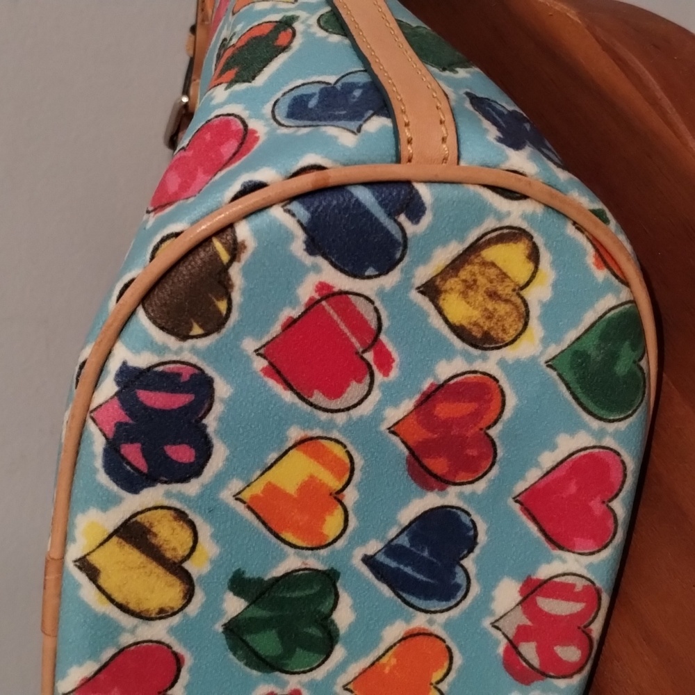 Dooney & Bourke Heart Hobo Vintage Coated Canvas Multi Color Bag And Zipper GUC - Picture 11 of 16